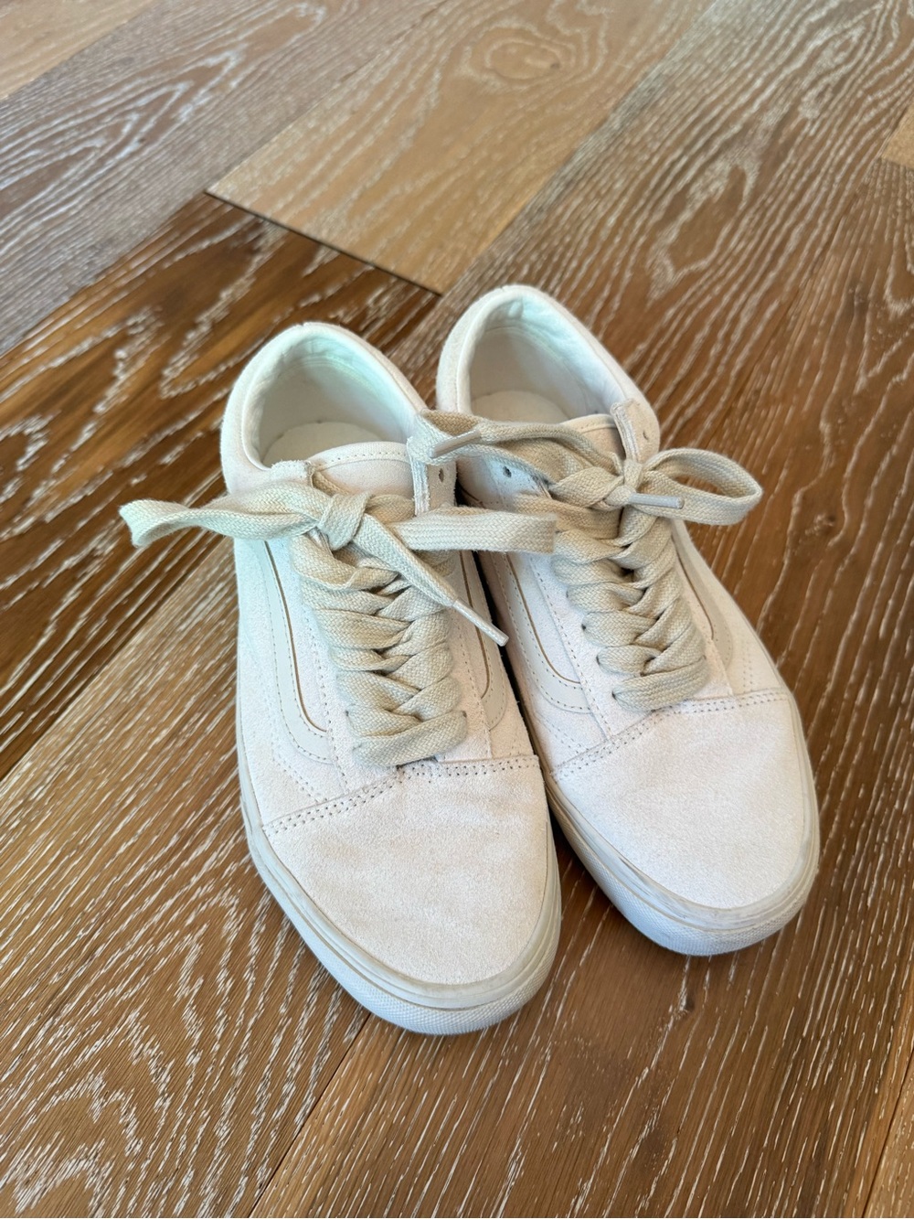 Vans white suede women’s sneakers 8.5
